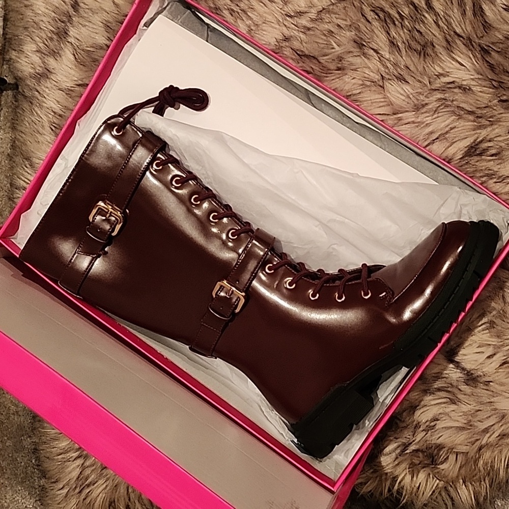 Boots - Picture 2 of 2